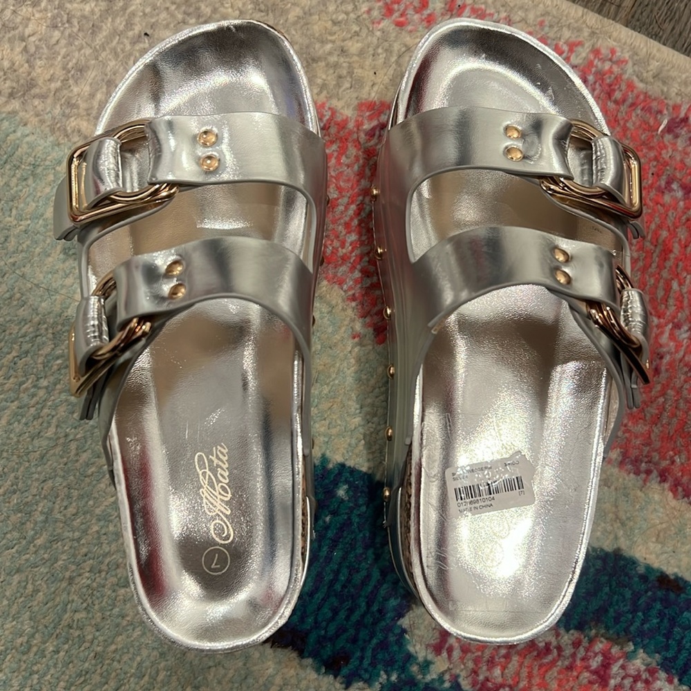 BRAND NEW Silver platform sandals